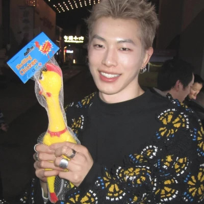 2025年图片头像男生真人