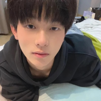 男生抖音头像2025帅气真人