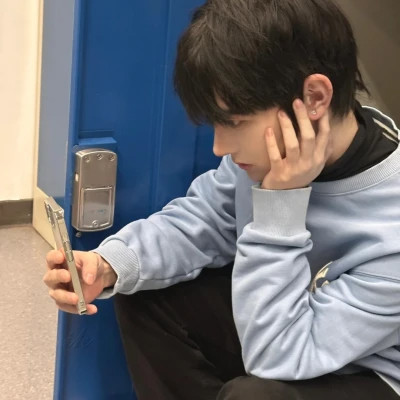 男生抖音头像2025帅气真人