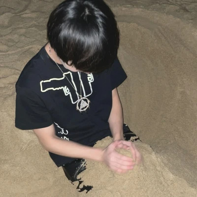 2025最新帅气冷酷男生头像
