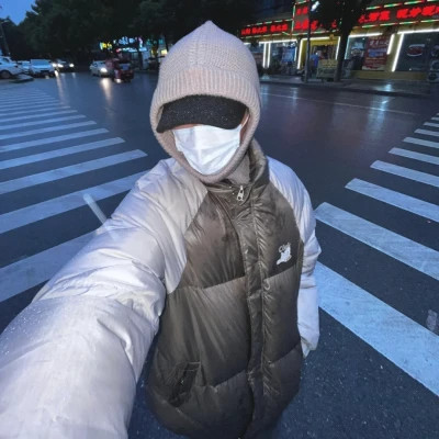 2025最新帅气冷酷男生头像