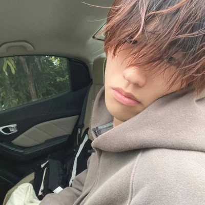 2025最新高清高质量小众男头