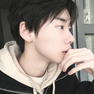 头像男图片2025新款又酷又飒