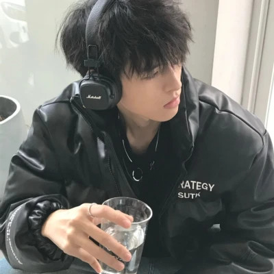 2025头像大全好看男生