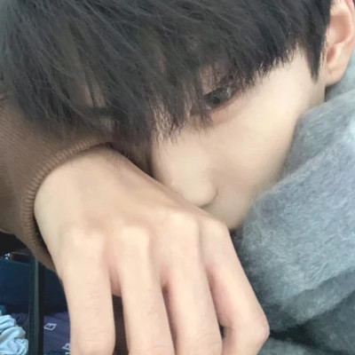 2025最新版帅气微信男生头像
