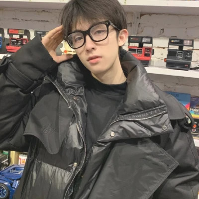 2025最新最好最潮男生头像