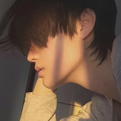 2025最新最好最潮男生头像