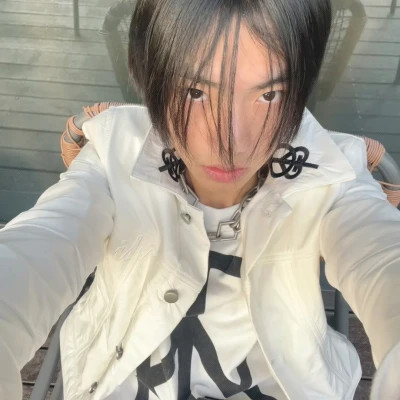 2025年男生专属头像个性图片