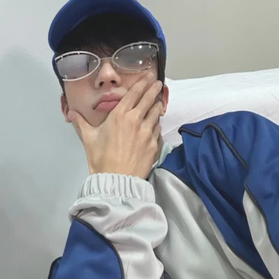 2025年男生专属头像个性图片