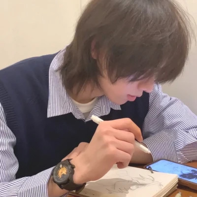 2025年个性头像男生网红图片