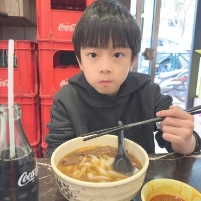 2025年个性头像男生网红图片