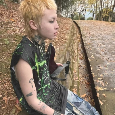 2025年最新版男头像潮流图片