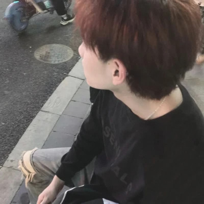 2025年最新版男头像潮流图片