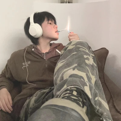 2025高清潮流男生真人头像