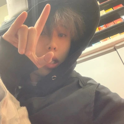 2025最帅的男人头像