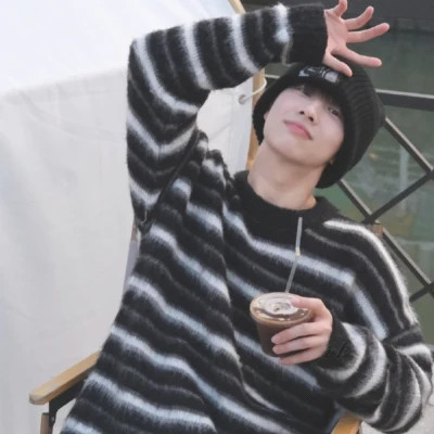 2025最帅的男人头像