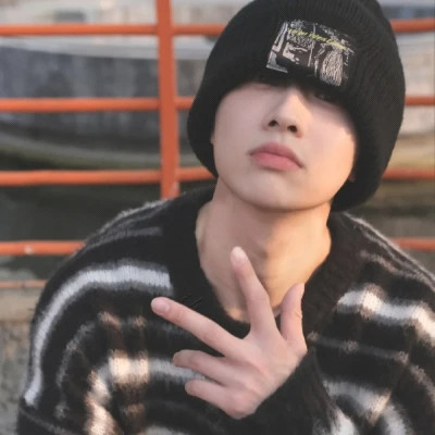 2025最帅的男人头像