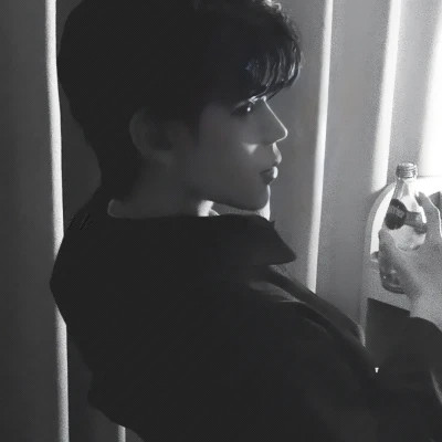 2025最帅的男人头像