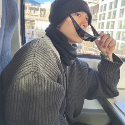 2025最帅的男人头像