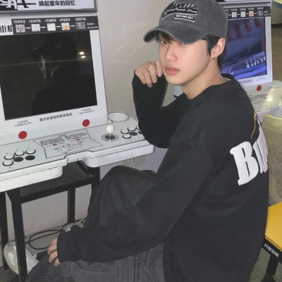 2025最帅的男人头像