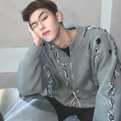 2025最帅的男人头像