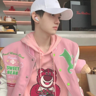 2025图片大全好看头像男生