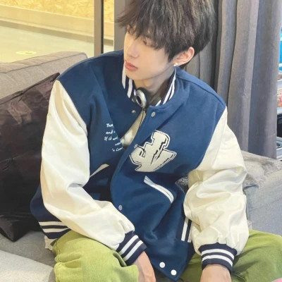 2025图片大全好看头像男生