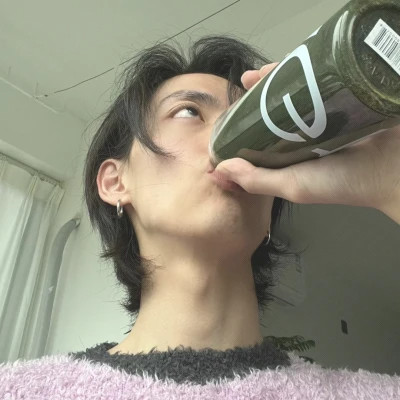 2025图片大全好看头像男生