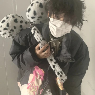 2025图片大全好看头像男生