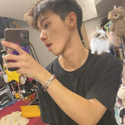 2025图片大全好看头像男生