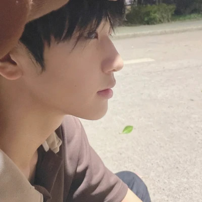 头像男生 真人 男孩