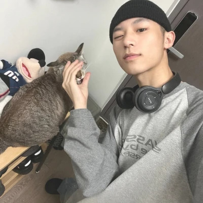 头像男生 真人 男孩