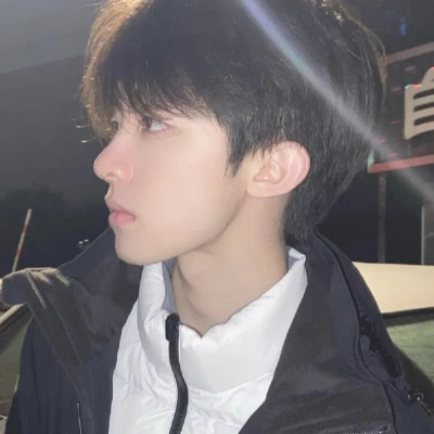 头像男生 真人 男孩