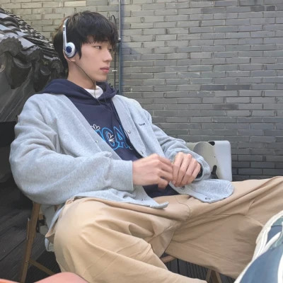 头像男生 真人 男孩