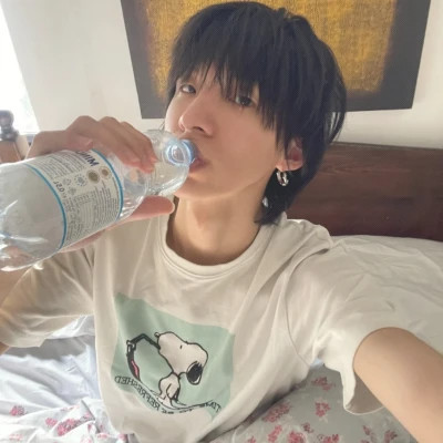 2025年个性头像高清男