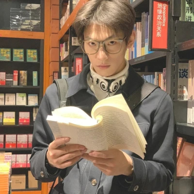 2025年个性头像高清男