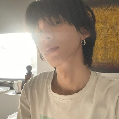 2025年个性头像高清男