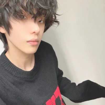 2025年个性头像高清男