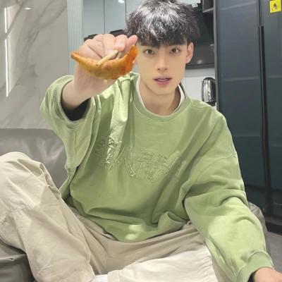 2025年个性头像高清男