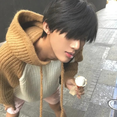 2025年个性头像高清男