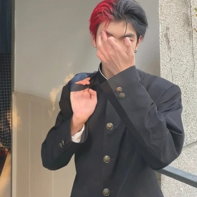 2025年个性头像高清男