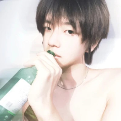 2025最帅美化版男生头像