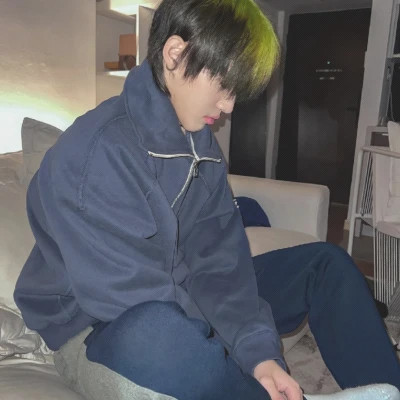2025最帅美化版男生头像