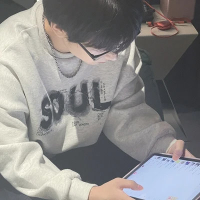 2025最帅美化版男生头像