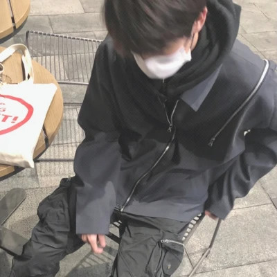 2025最帅美化版男生头像