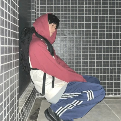 2025全网最火的头像图片男生