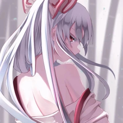 2025网上很火的动漫头像女