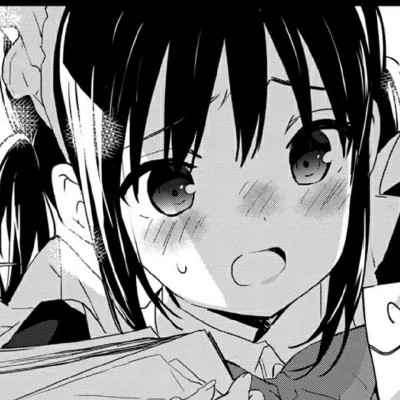 最火的漫画女生头像