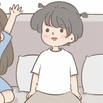 手绘很优质的一男一女情侣头像