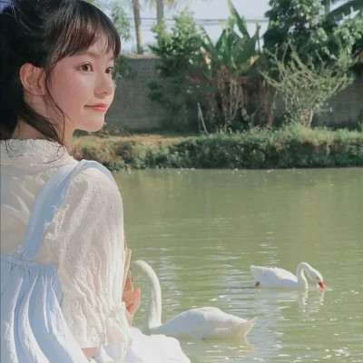 2025最新高清女孩女生头像图片